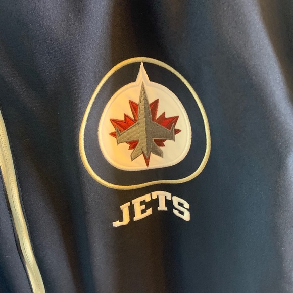 Winnipeg Jets jacket size lrg - Picture 3 of 6